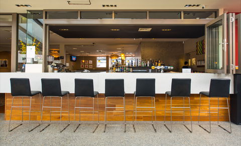 Cooleys Hotel - Maitland Accommodation 2