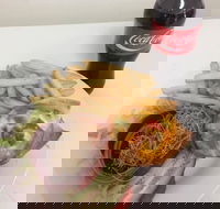 Mad Dog's Cafe - Maitland Accommodation