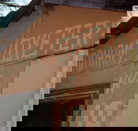 Les Wadham Oysters - Broken Bay Pacific Oysters - Maitland Accommodation