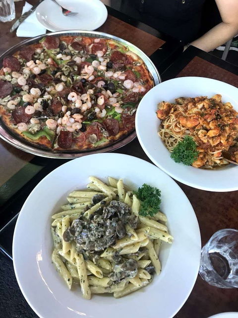 Papa Gino's - Maitland Accommodation 0