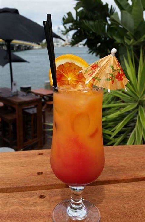 De Vito Waterfront - Maitland Accommodation 4