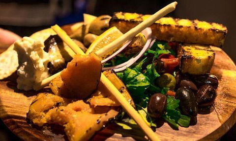 De Vito Waterfront - Maitland Accommodation 6