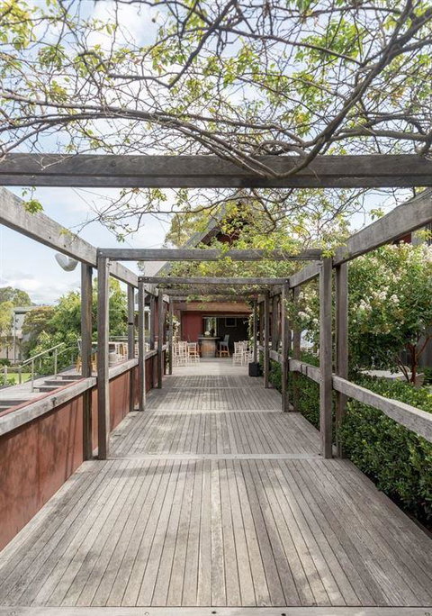 Vines Restaurant At Hollydene Estate - Maitland Accommodation 12