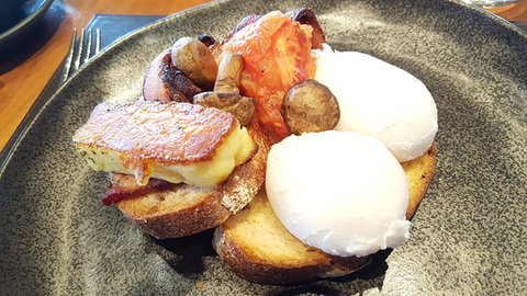 The Peak - Maitland Accommodation 0