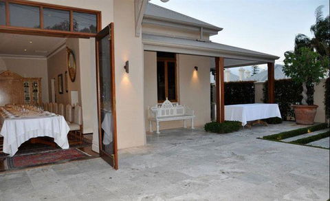 The Courtyard - Maitland Accommodation 8