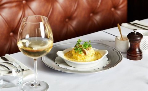 Brasserie L'Entrecote - Maitland Accommodation 4