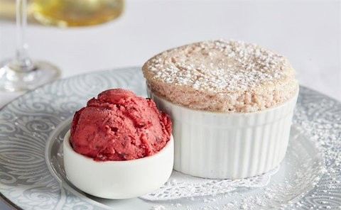 Brasserie L'Entrecote - Maitland Accommodation 8