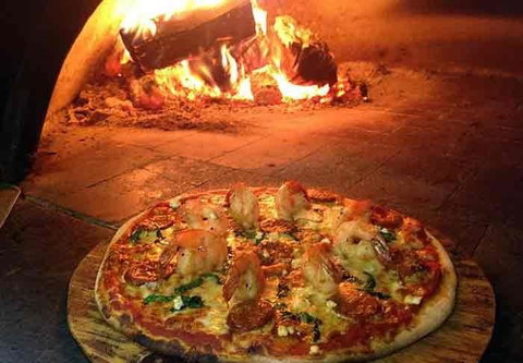 Magna's On Main - Maitland Accommodation 6