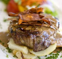 Waves Bistro at the Pier Hotel - Maitland Accommodation