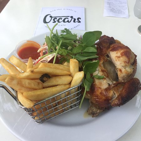 And The Winner Is Oscars - Maitland Accommodation 0