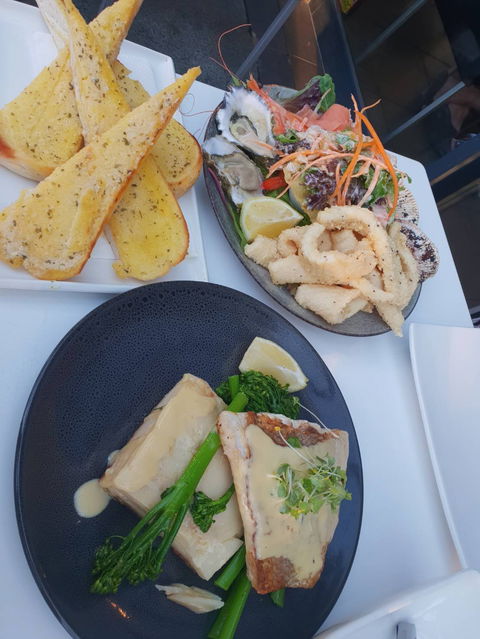 Yellowfin Seafood Restaurant - Maitland Accommodation 3