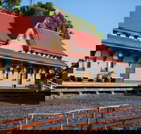 Tracks on Point - Maitland Accommodation