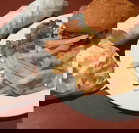 Bakwan Van - Maitland Accommodation