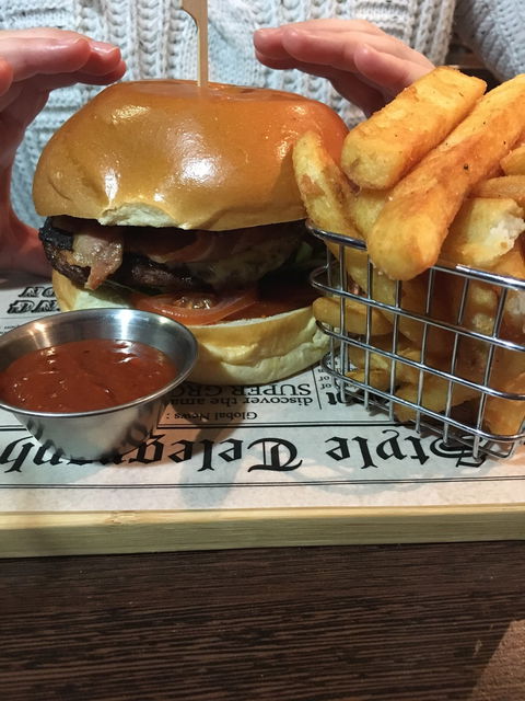 Angus & Co. - Maitland Accommodation 4