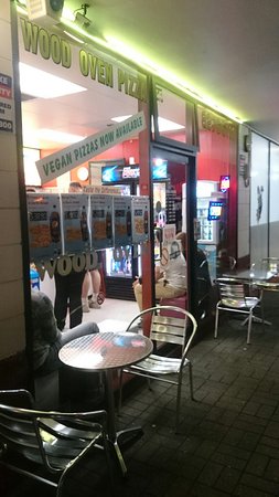 Papa Mia's Wood Oven Pizza - Maitland Accommodation 0