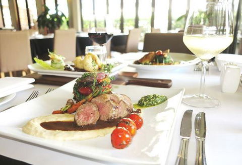 Sylvia's Restaurant & Wine Bar - Maitland Accommodation 5