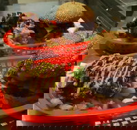 Phresh Burgerz - Maitland Accommodation