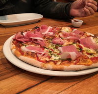 11 Inch Pizza Little Collins - Maitland Accommodation