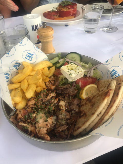 ENA Greek Street Food - Maitland Accommodation 1