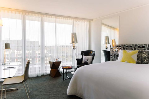 QT Canberra - Maitland Accommodation 3