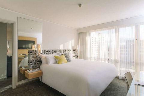 QT Canberra - Maitland Accommodation 16