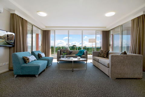 Pacific Suites Canberra - Maitland Accommodation 1