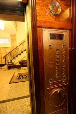 ULTIQA Rothbury Hotel - Maitland Accommodation 1