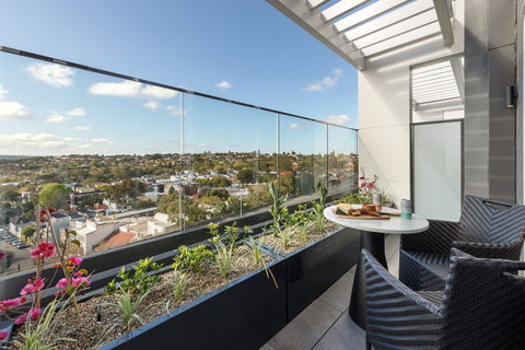 Meriton Suites Bondi Junction - Maitland Accommodation 1