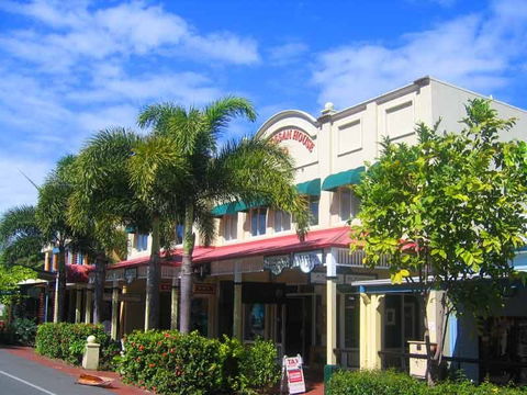 Macrossan House Boutique Holidays Apts - Maitland Accommodation 0