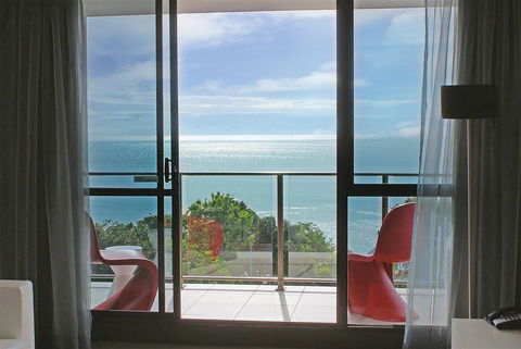 Cairns Plaza Hotel - Maitland Accommodation 1