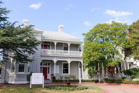 The Riversleigh - Maitland Accommodation 13