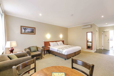 Lake Inn Ballarat - Maitland Accommodation 14