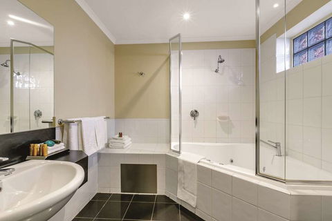 Lake Inn Ballarat - Maitland Accommodation 16