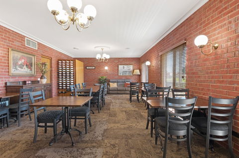 Burke & Wills Motor Inn - Maitland Accommodation 7