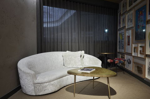 Ovolo Nishi - Maitland Accommodation 9