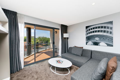 Astra Apartments The Griffin - Maitland Accommodation 4