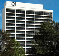 QT Canberra - Maitland Accommodation