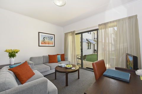 Metro Advance Apartments & Hotel - Maitland Accommodation 5