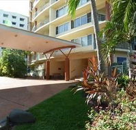 Cullen Bay Resorts - Maitland Accommodation