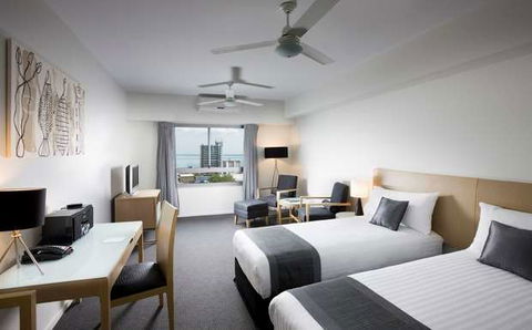 Mantra Pandanas - Maitland Accommodation 1