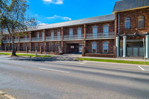 Quality Hotel Sherbourne Terrace - Maitland Accommodation 1