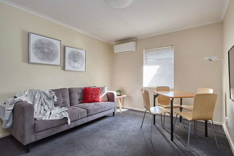 Elphin Villas - Maitland Accommodation 1