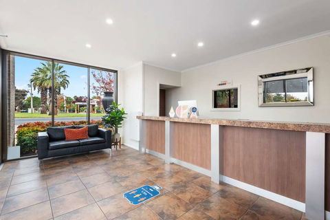 Comfort Inn Deakin Palms - Maitland Accommodation 0