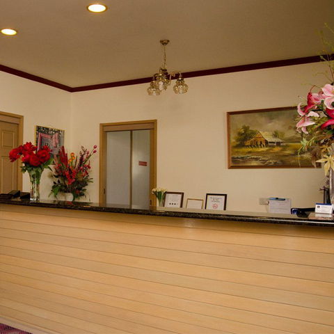 Pines Country Club Motor Inn - Maitland Accommodation 1