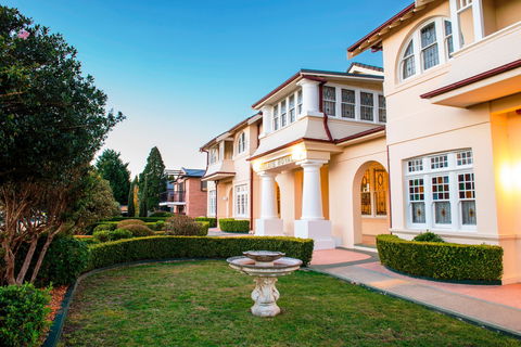 Palais Royale - Maitland Accommodation 0