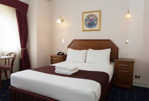 Palais Royale - Maitland Accommodation 1