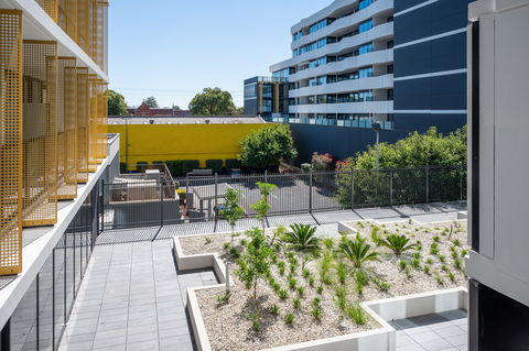 Oros Plus Hotel - Maitland Accommodation 2
