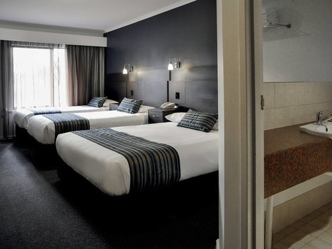 Ibis Styles Adelaide Manor - Maitland Accommodation 1