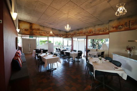 Emerald Central Hotel - Maitland Accommodation 3