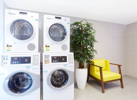 Holiday Inn Express Brisbane Central - Maitland Accommodation 4